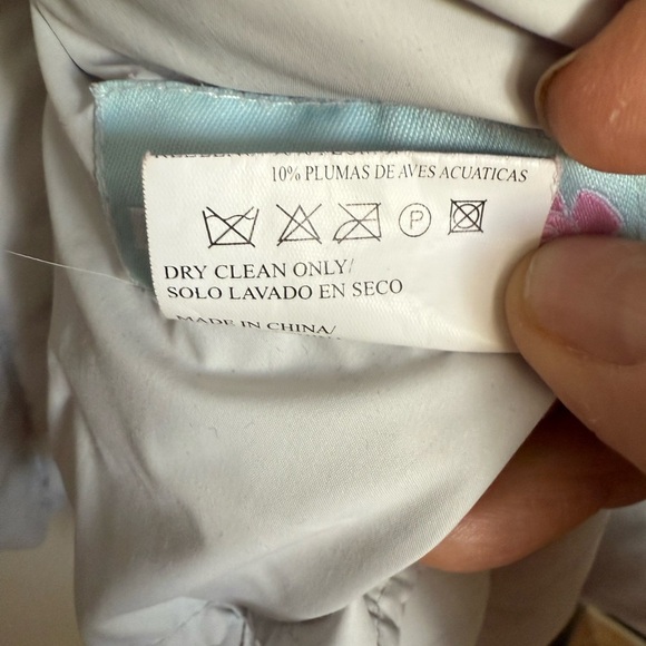 Donatova Gray Light weight Quilted Down Puffer Jacket with Stand-Up Collar - Picture 8 of 8